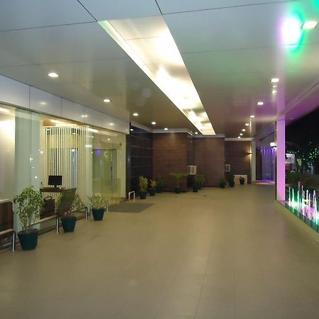 Hotel Sun Plaza Ankleshwar Exterior foto