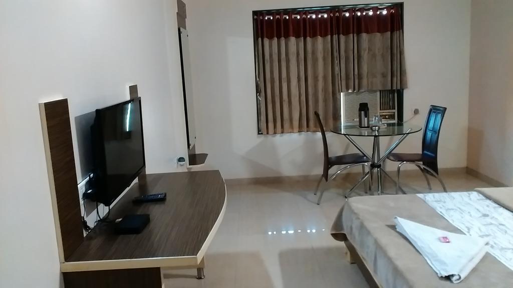 Hotel Sun Plaza Ankleshwar Exterior foto